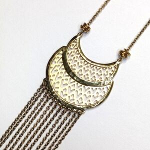 Gold Chain Pendant Necklace